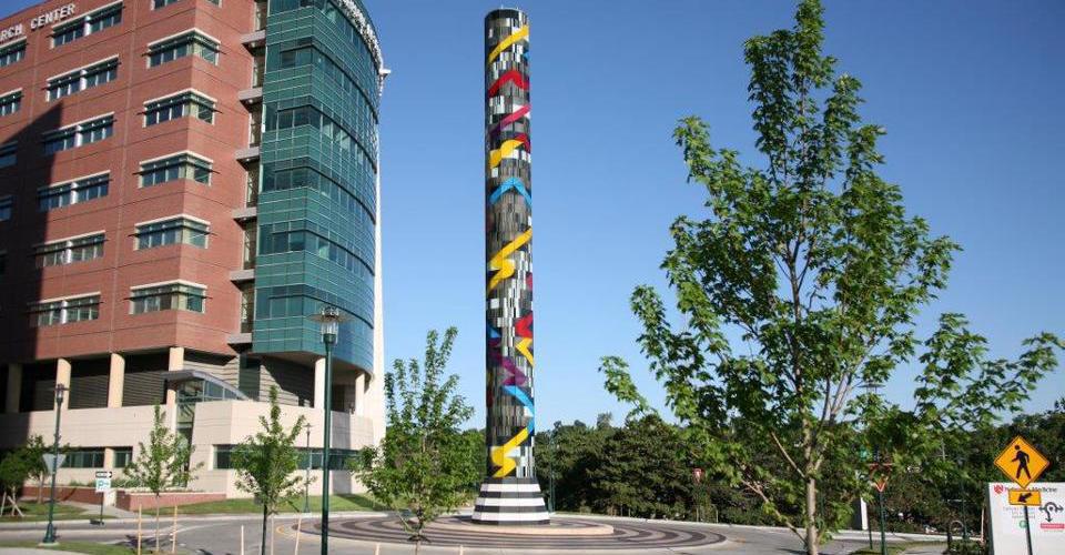 Glasturm „Search” Lighted glass tower Fred &Pamela Buffett Cancer Center University of Nebraska Medica Center Omaha”